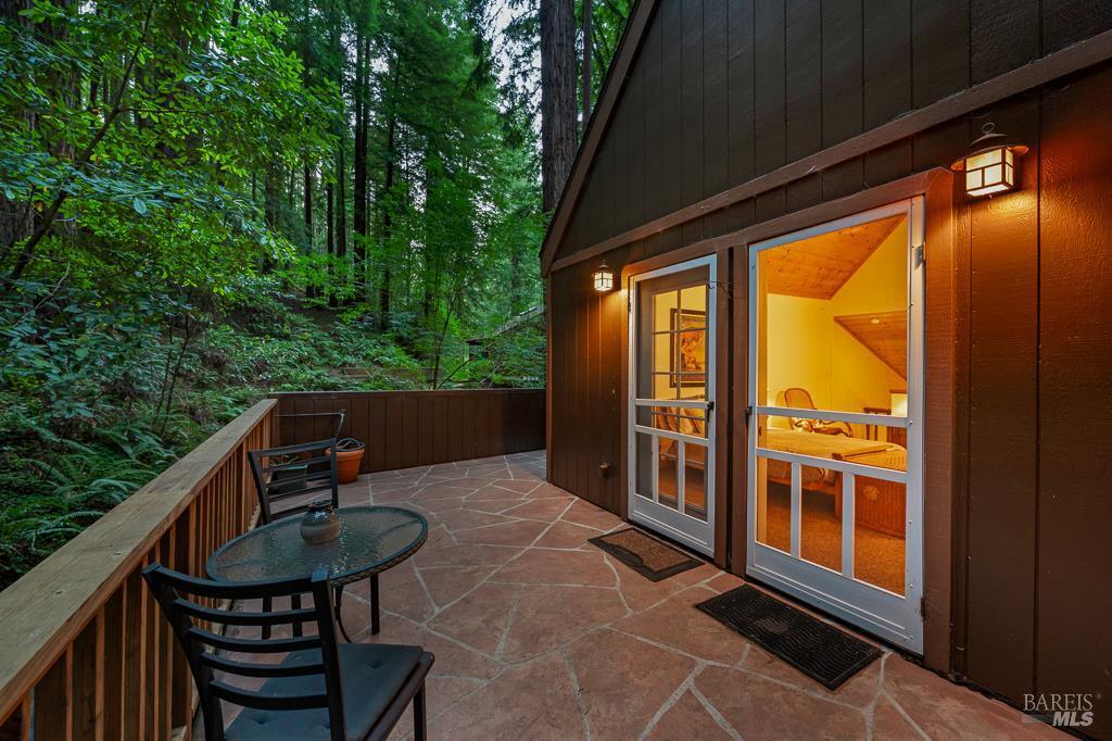 2305 Cazadero Hwy