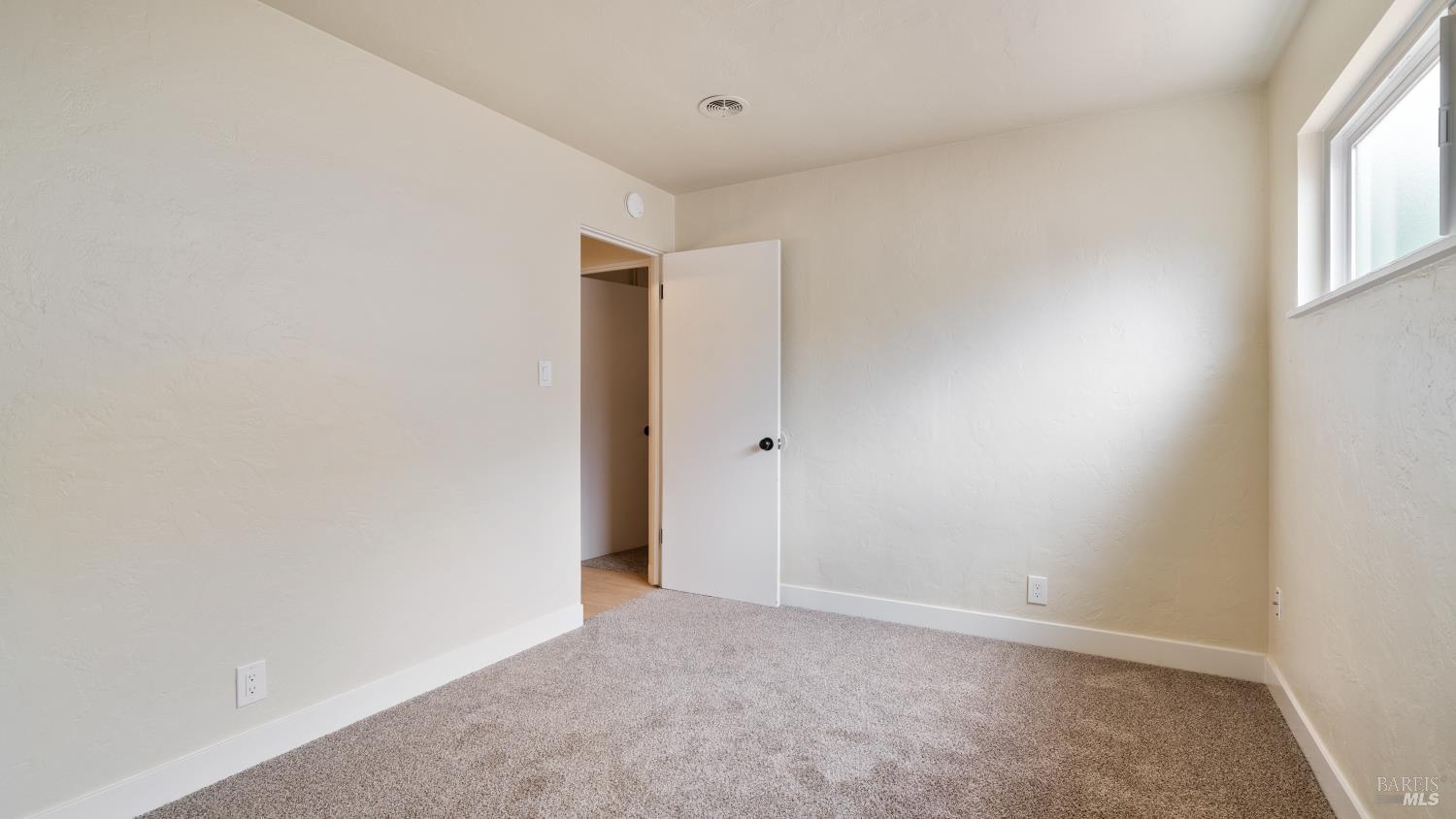 65 Arlington Dr