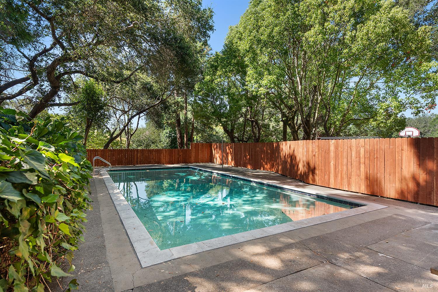 650-660 S Fitch Mountain Rd