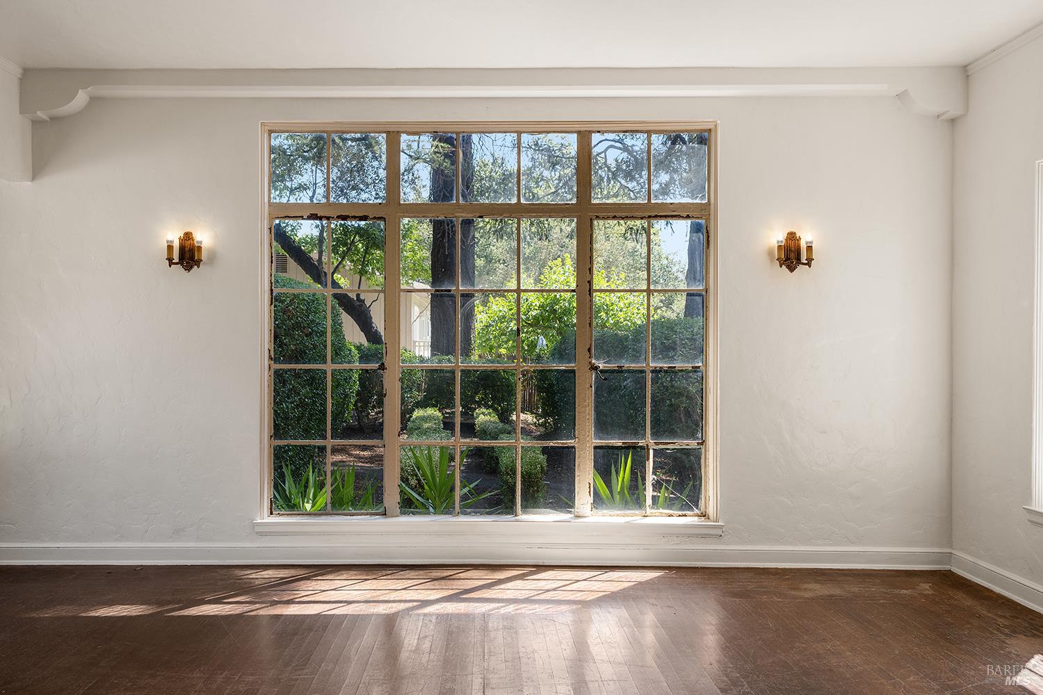 650-660 S Fitch Mountain Rd