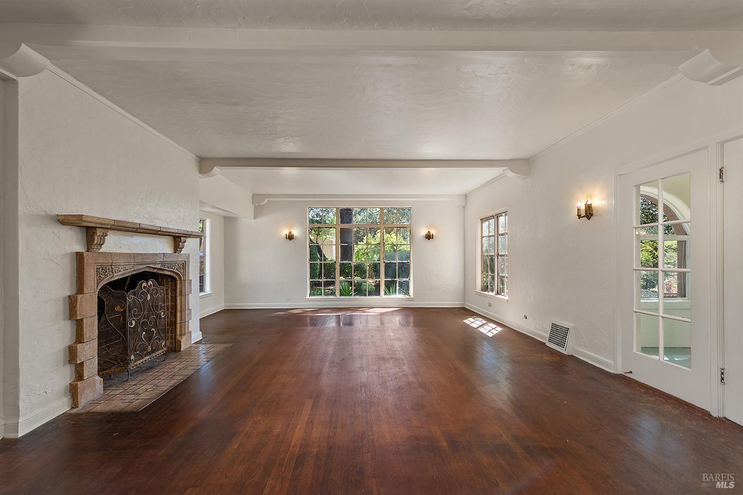 650-660 S Fitch Mountain Rd