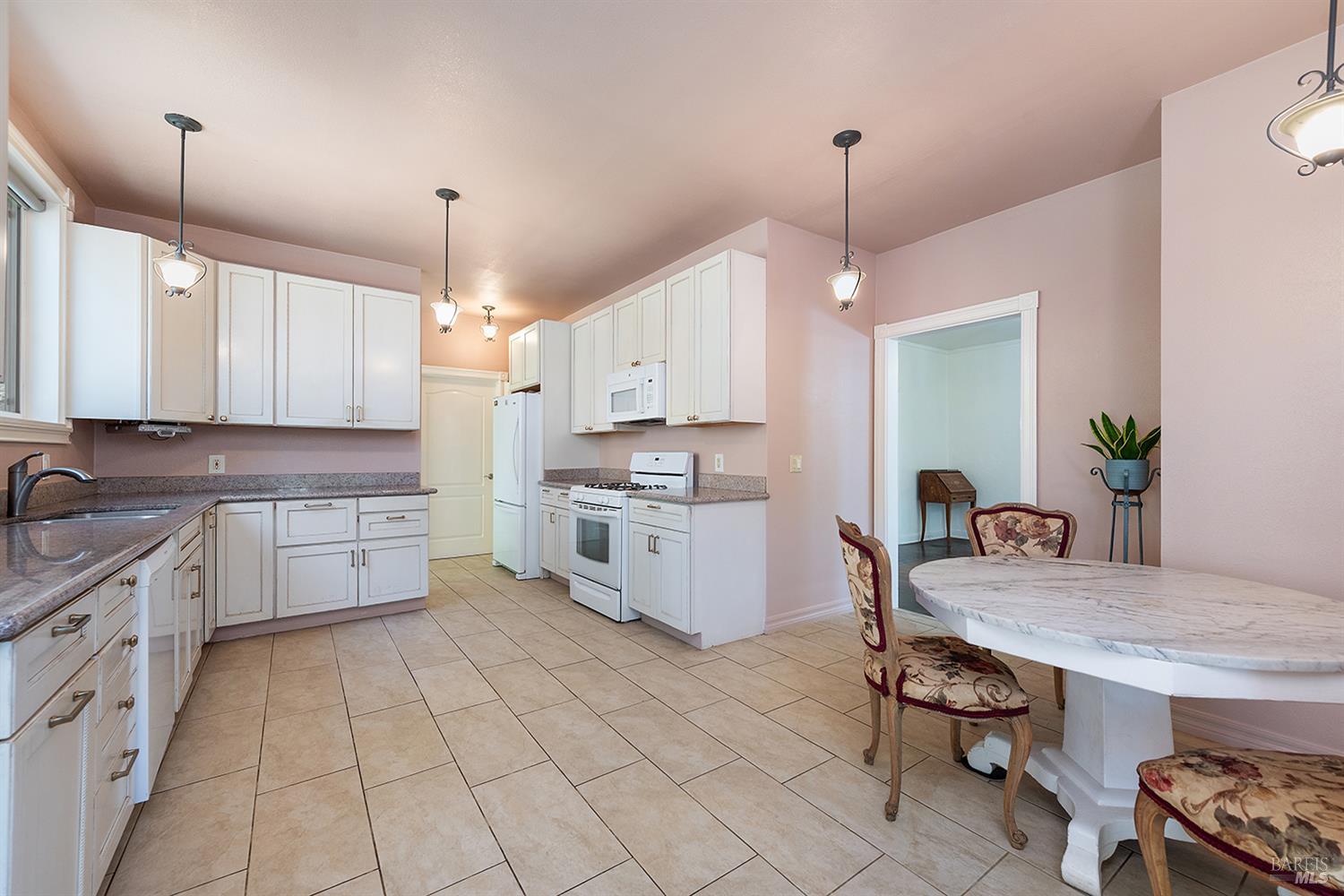 650-660 S Fitch Mountain Rd