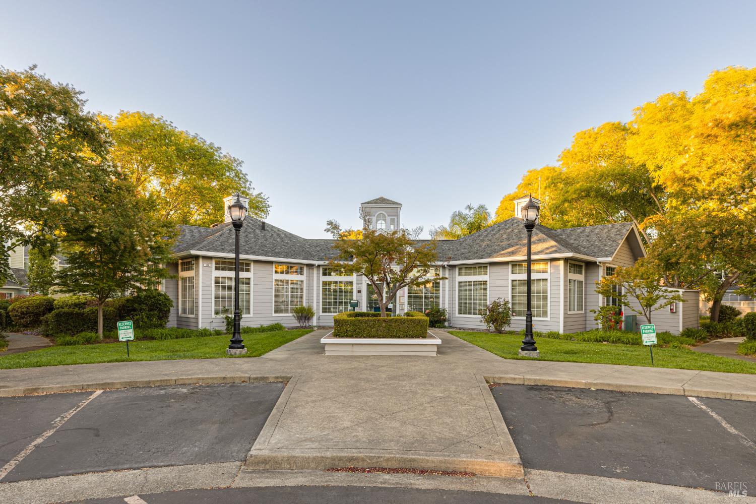 534 E Jasmine Circle