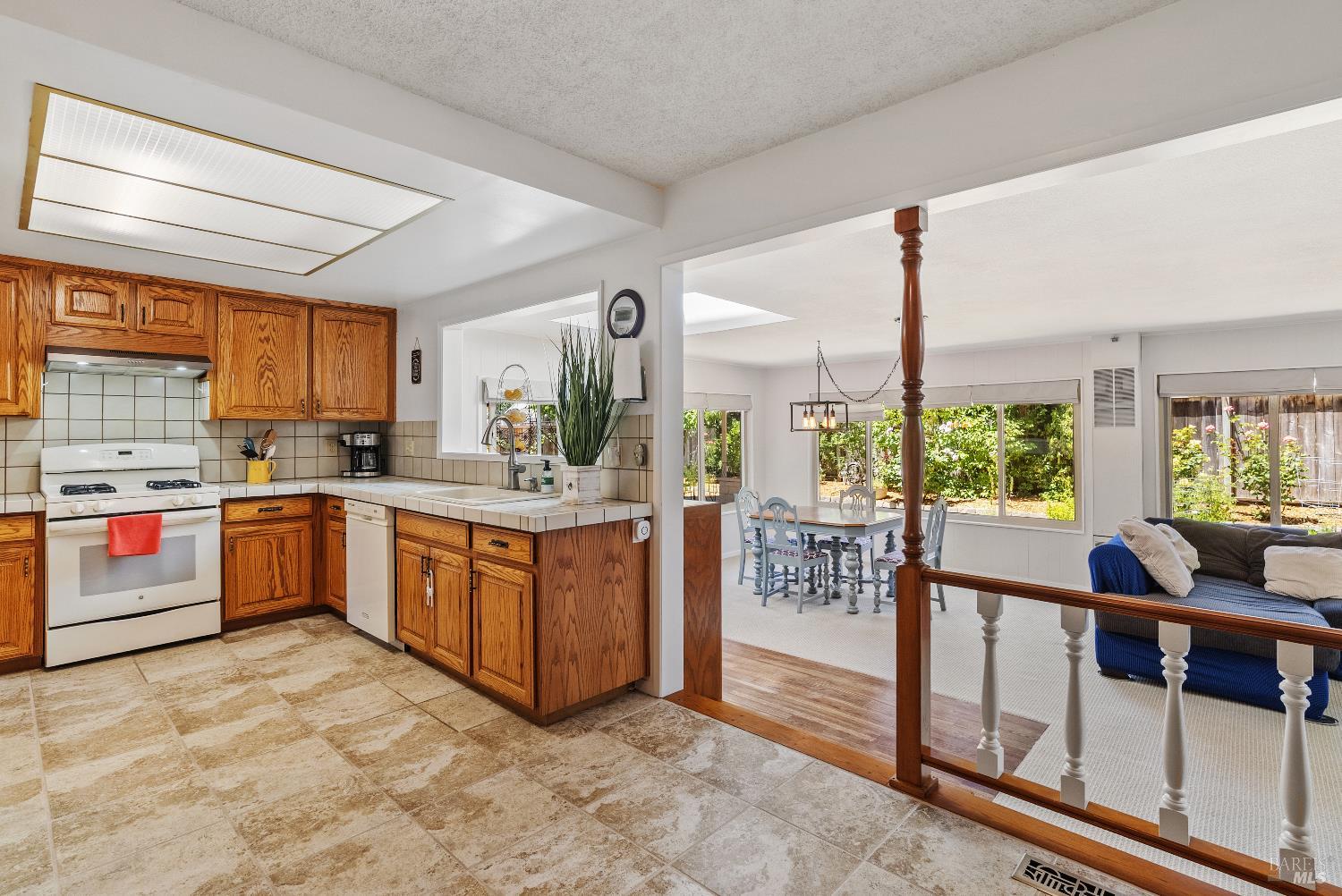 1645 Lauren Dr