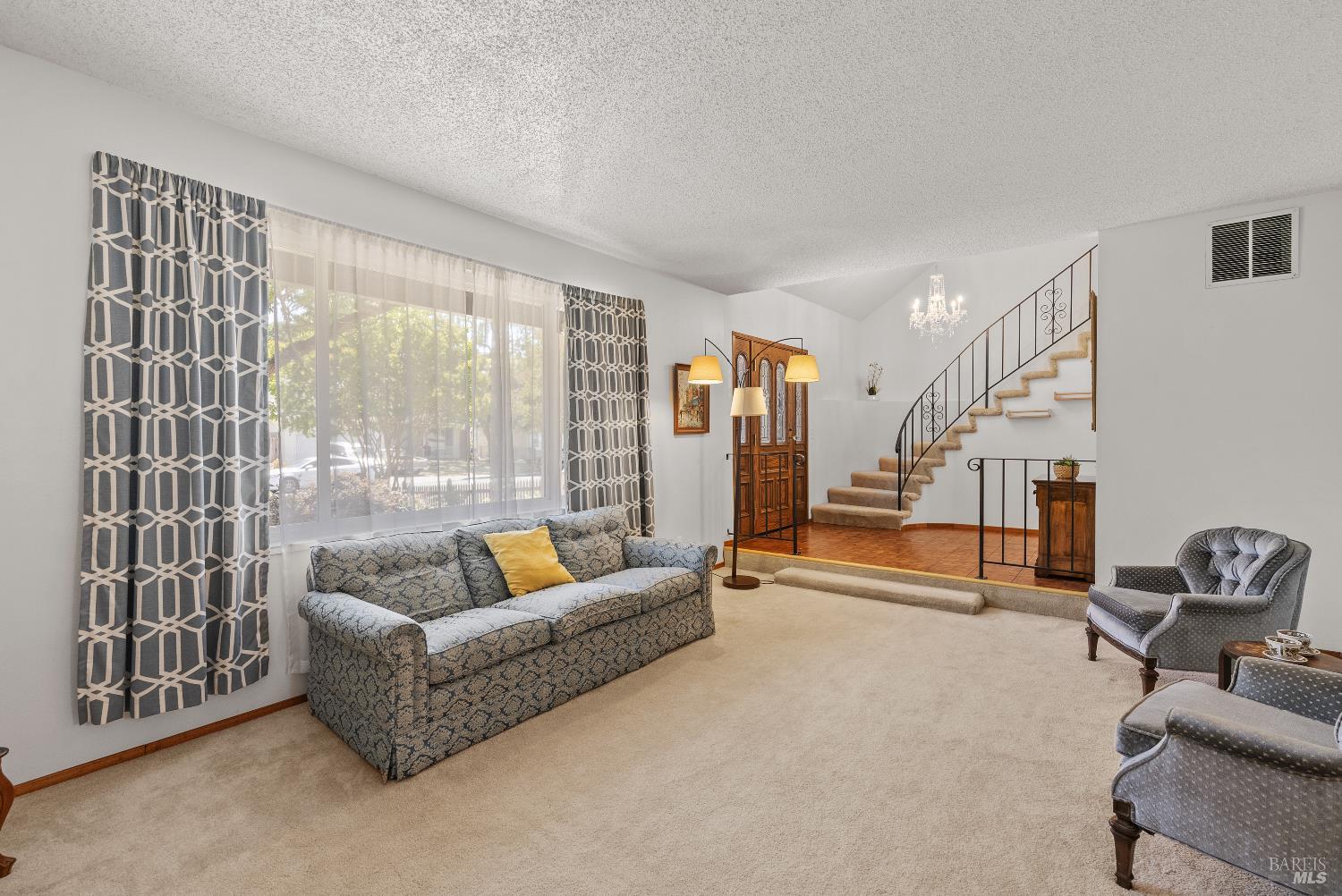 1645 Lauren Dr