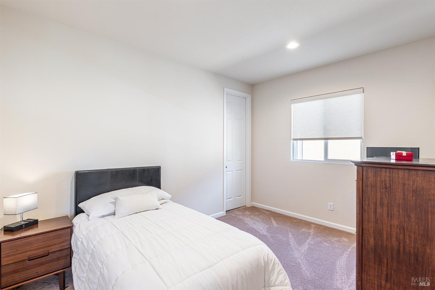1405 KINCADE Pl