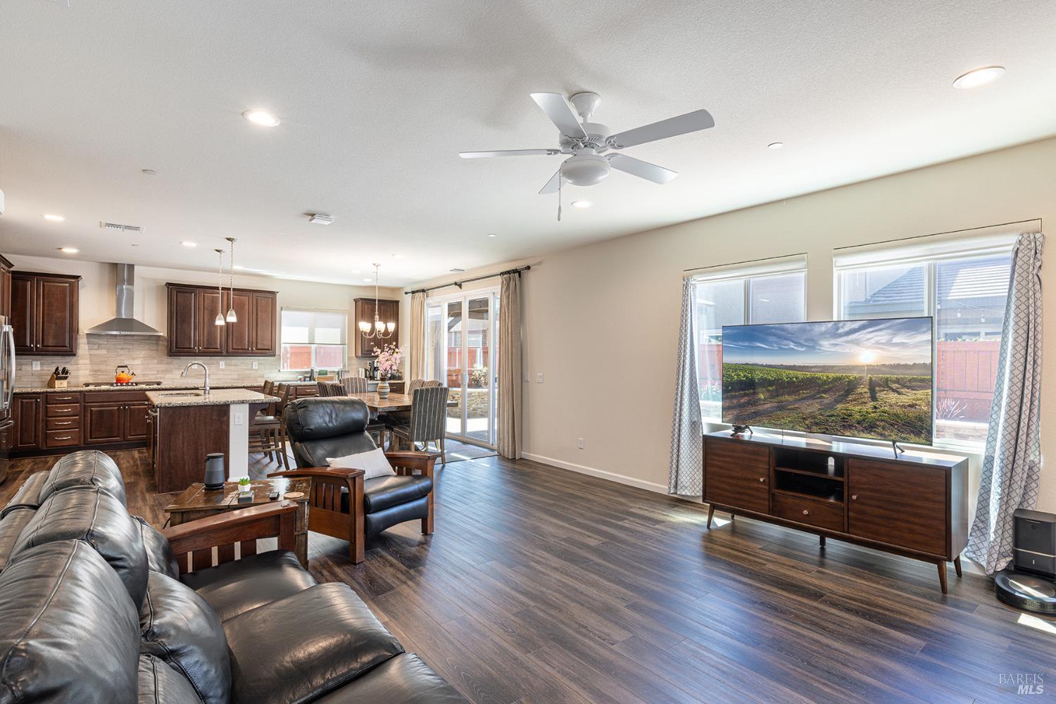 1405 KINCADE Pl