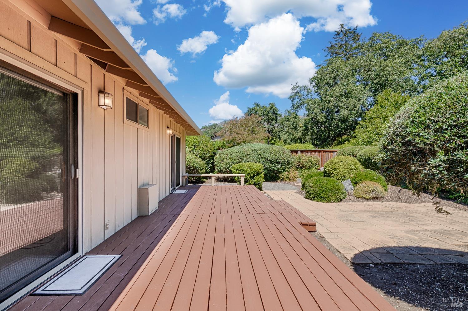 8850 Oak Trail Drive