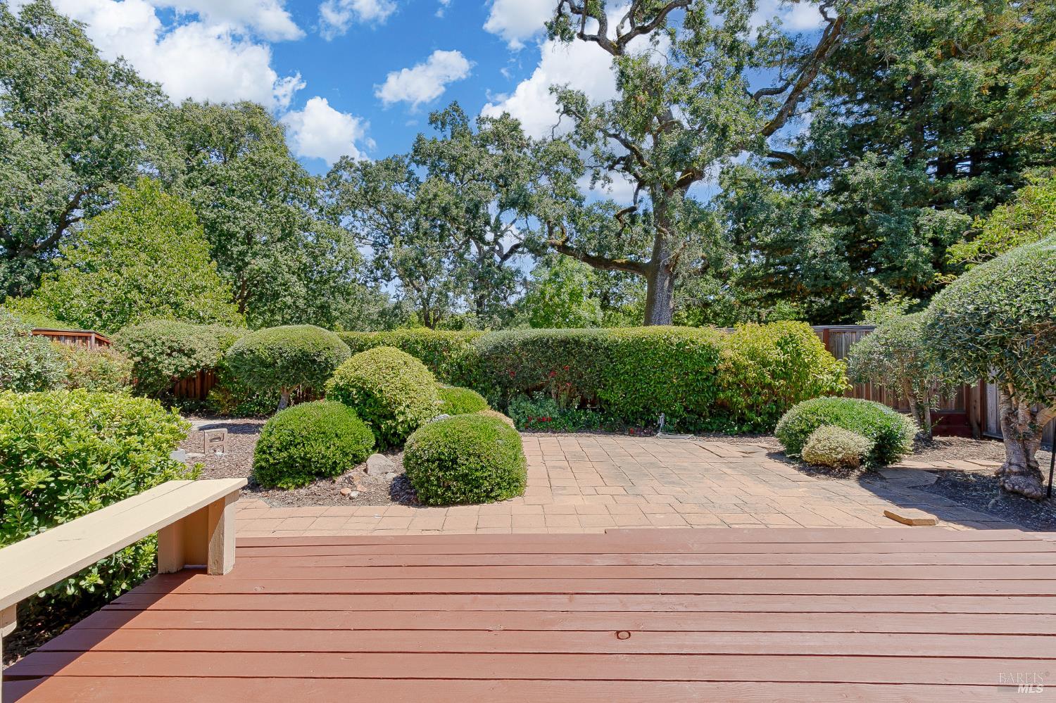 8850 Oak Trail Drive