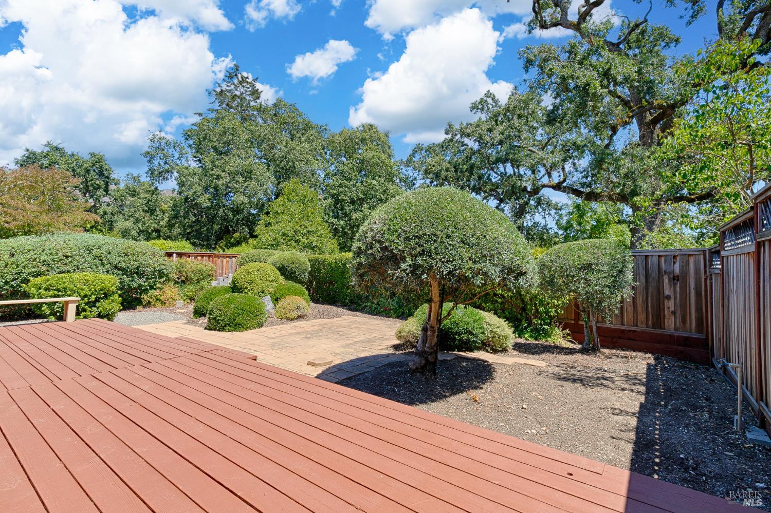 8850 Oak Trail Drive