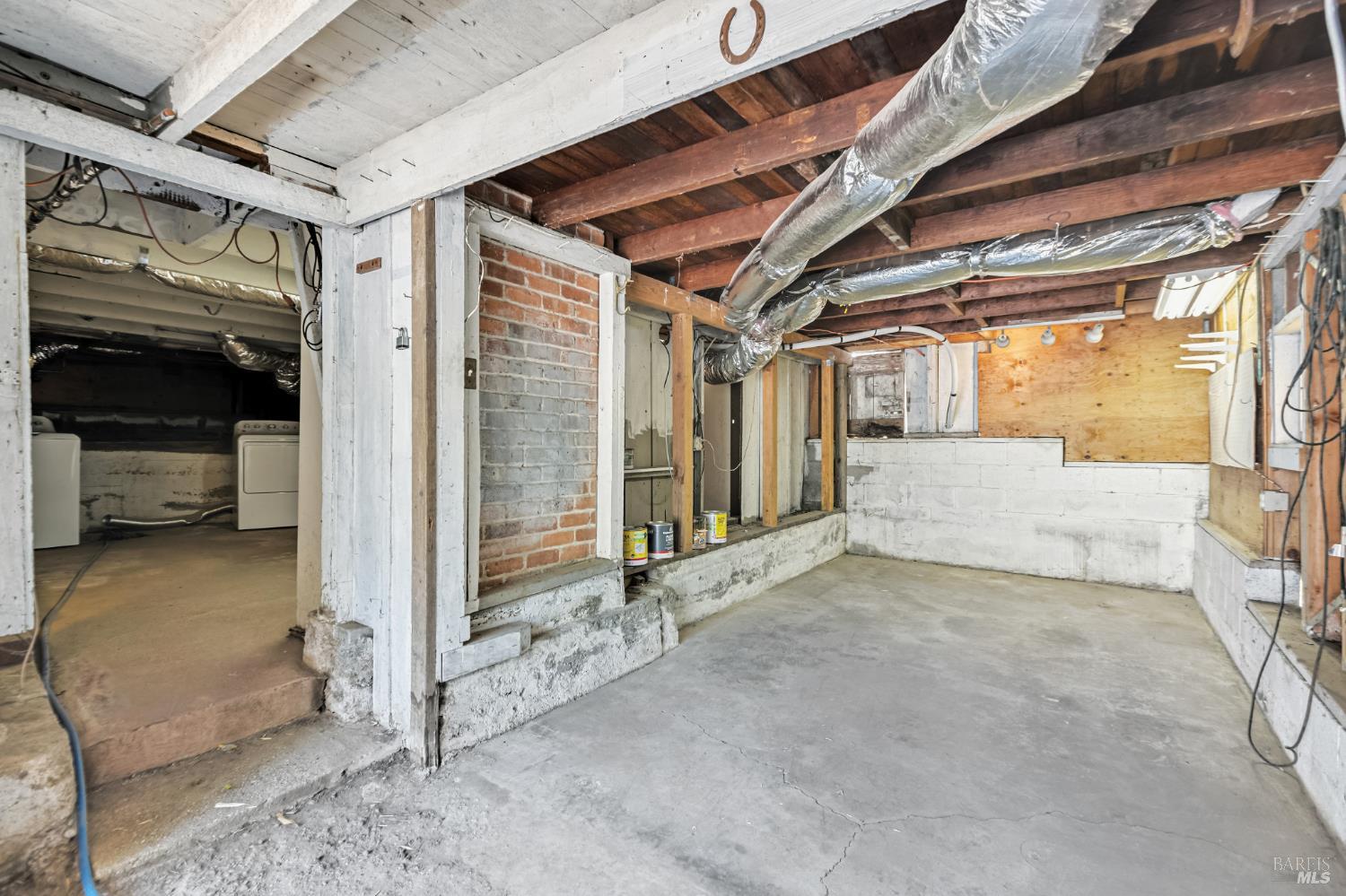 44 Geary Ave