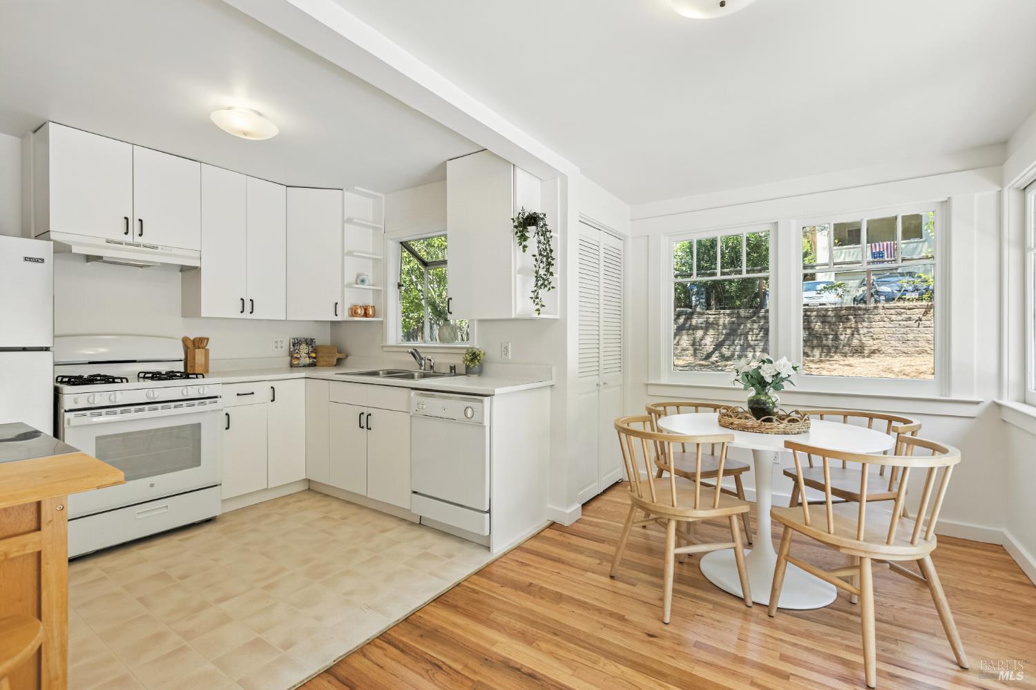 44 Geary Ave