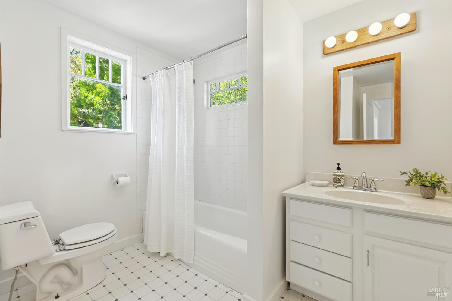 44 Geary Ave