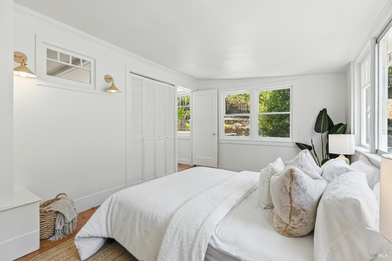 44 Geary Ave