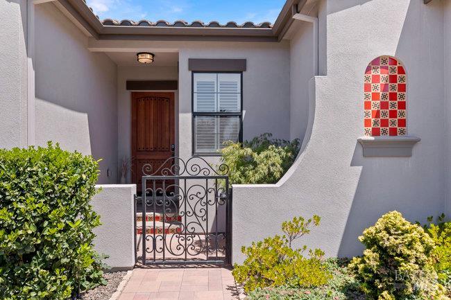 5907 Mountain Hawk Dr