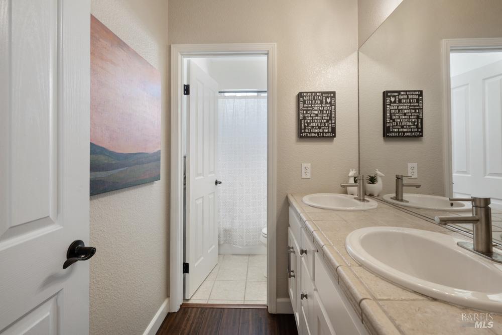 1916 Turtle Creek Way