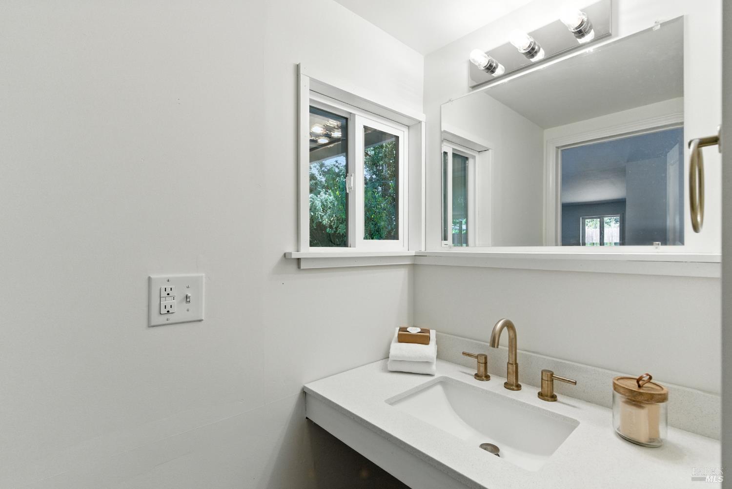 6750 Petaluma Hill Road