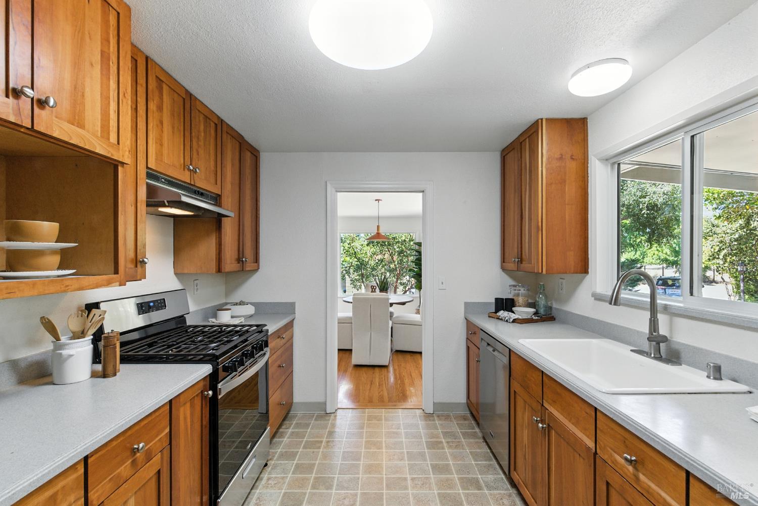 6750 Petaluma Hill Road