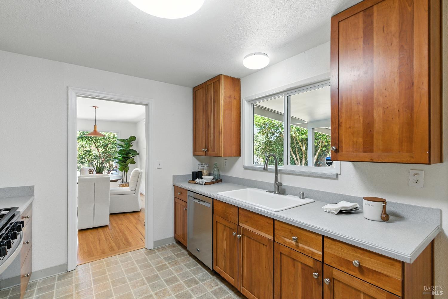 6750 Petaluma Hill Road