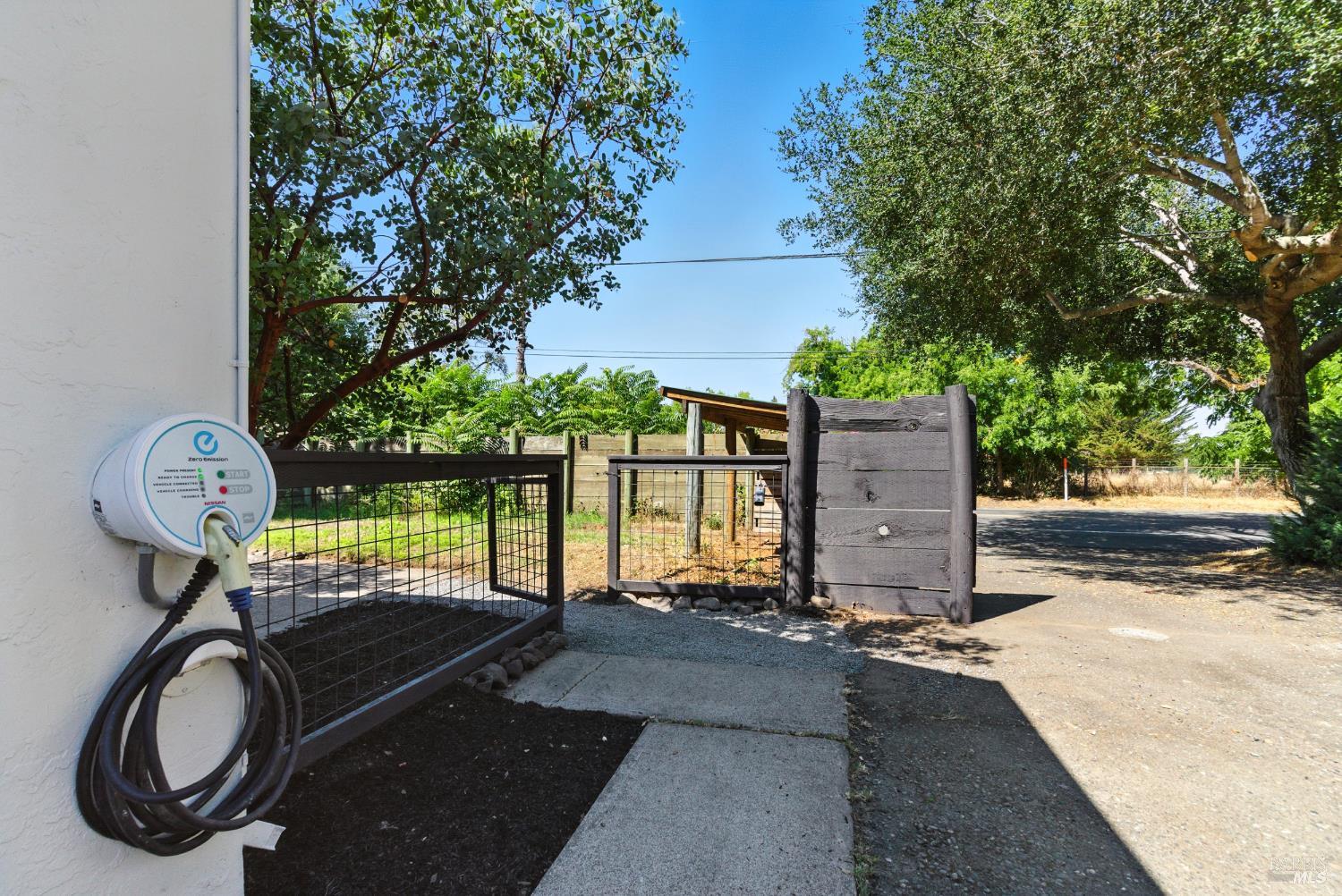 6750 Petaluma Hill Road