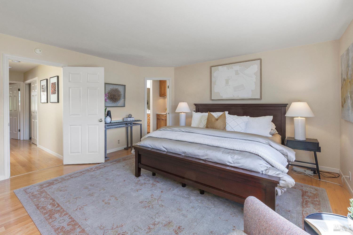 4 Eucalyptus Knoll St