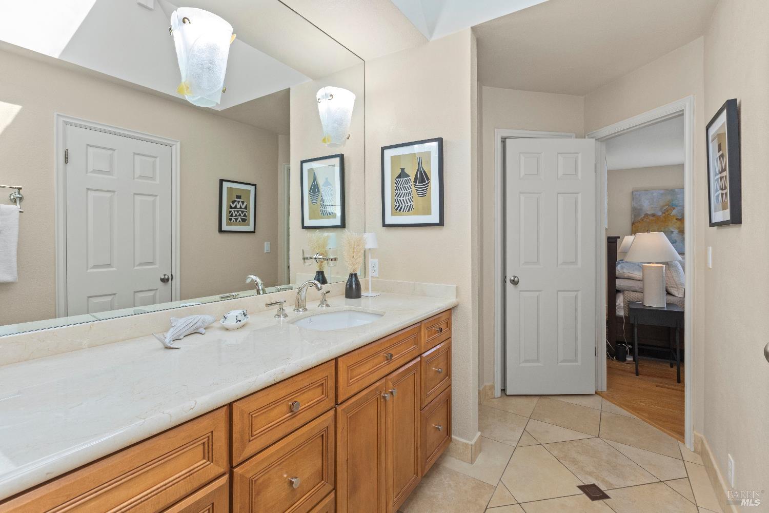 4 Eucalyptus Knoll St