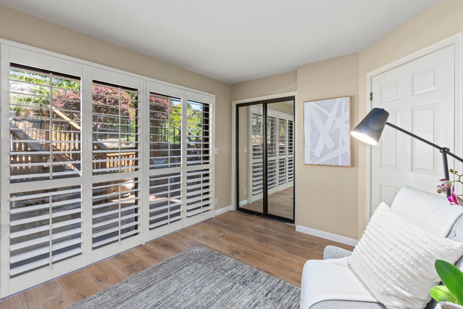 4 Eucalyptus Knoll St