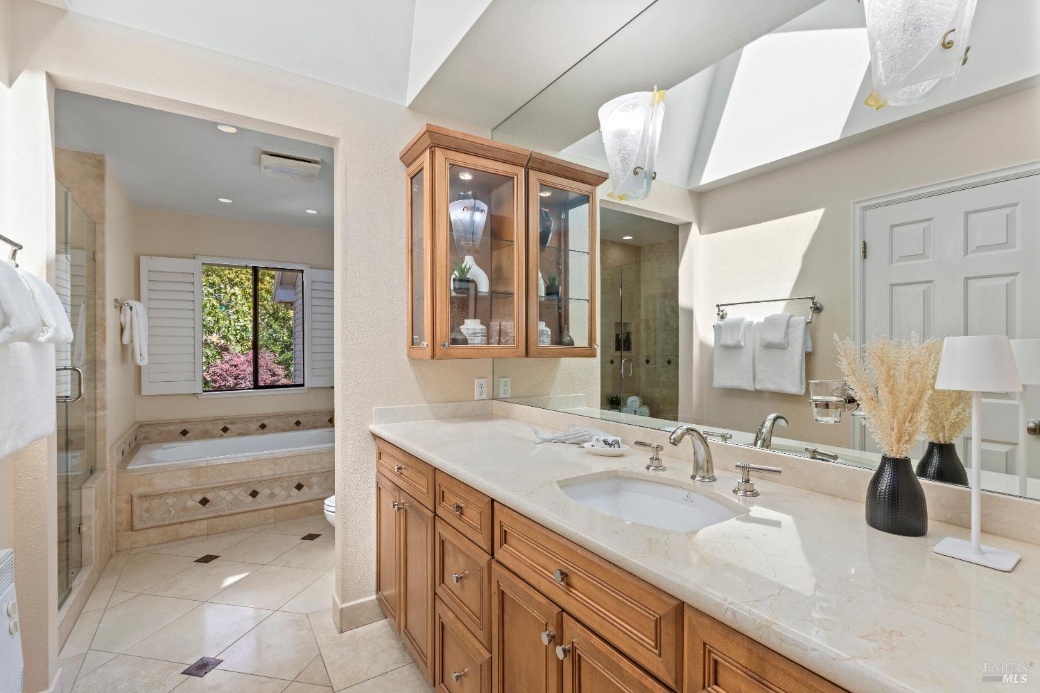 4 Eucalyptus Knoll St