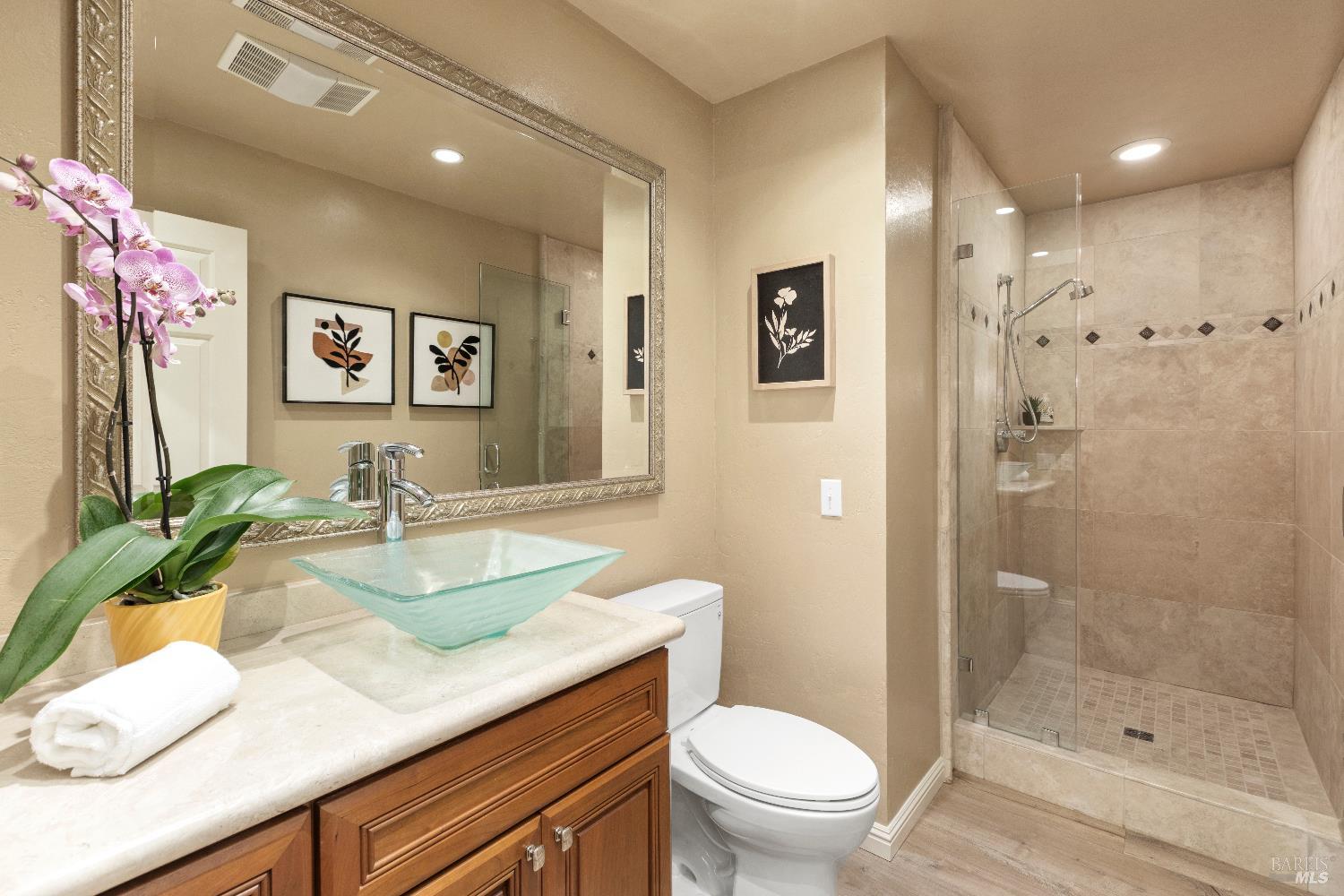 4 Eucalyptus Knoll St