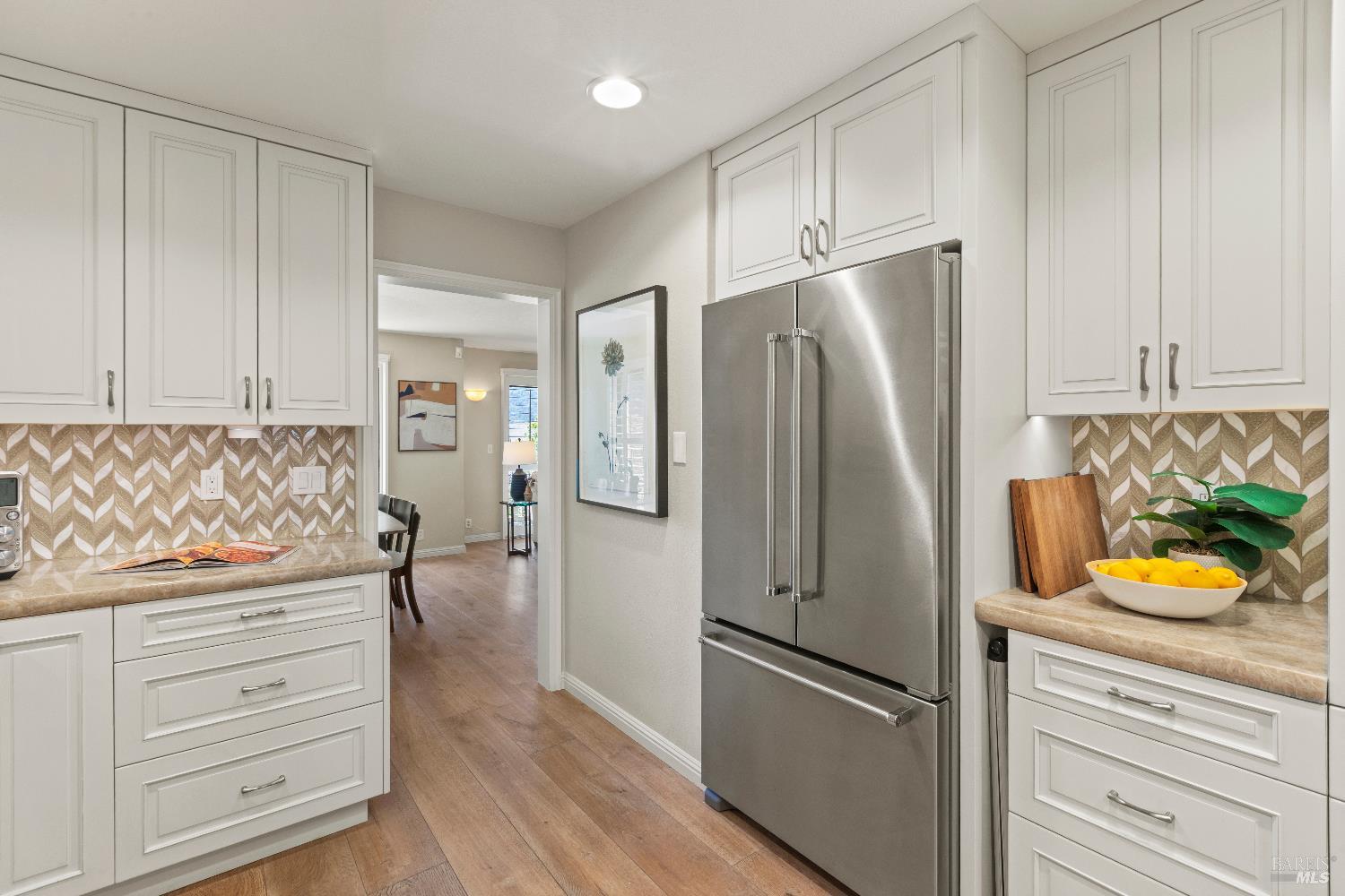 4 Eucalyptus Knoll St