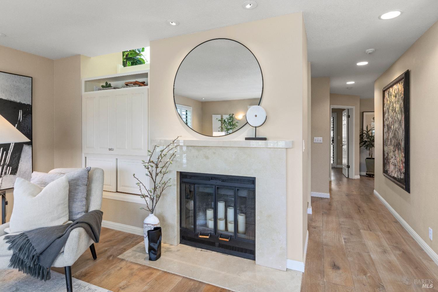 4 Eucalyptus Knoll St