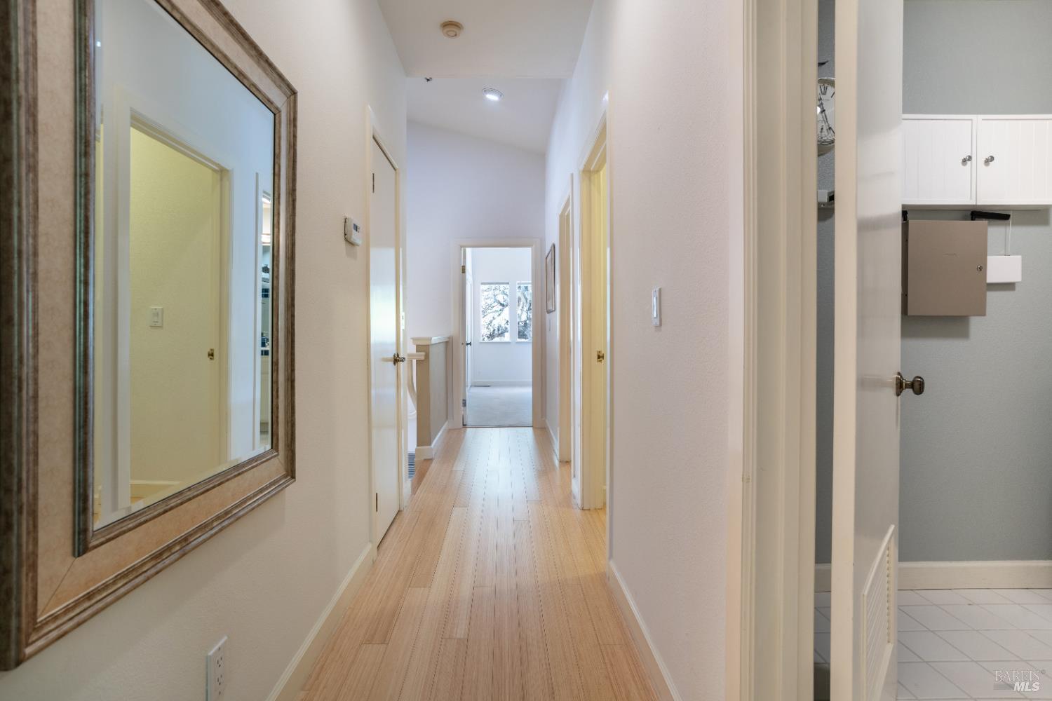 2901 Las Gallinas Ave