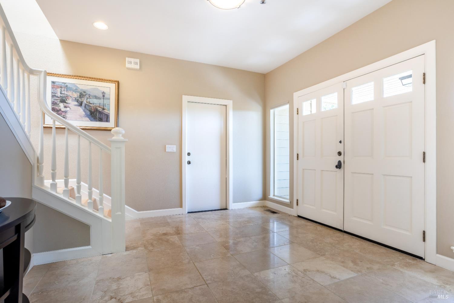 2901 Las Gallinas Ave