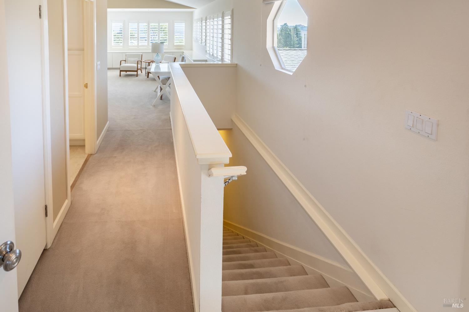 2901 Las Gallinas Ave