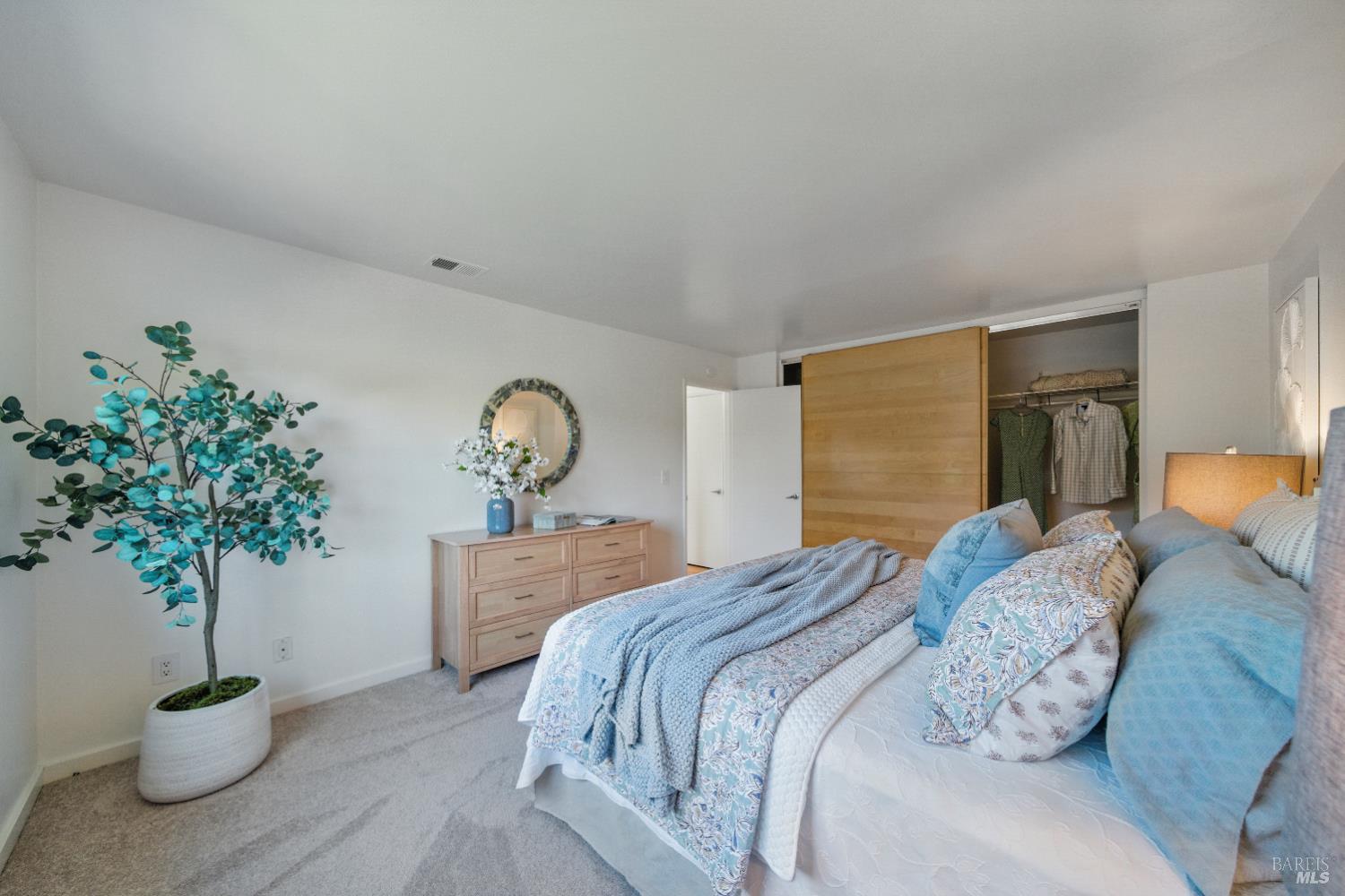 1925 Contra Costa Avenue