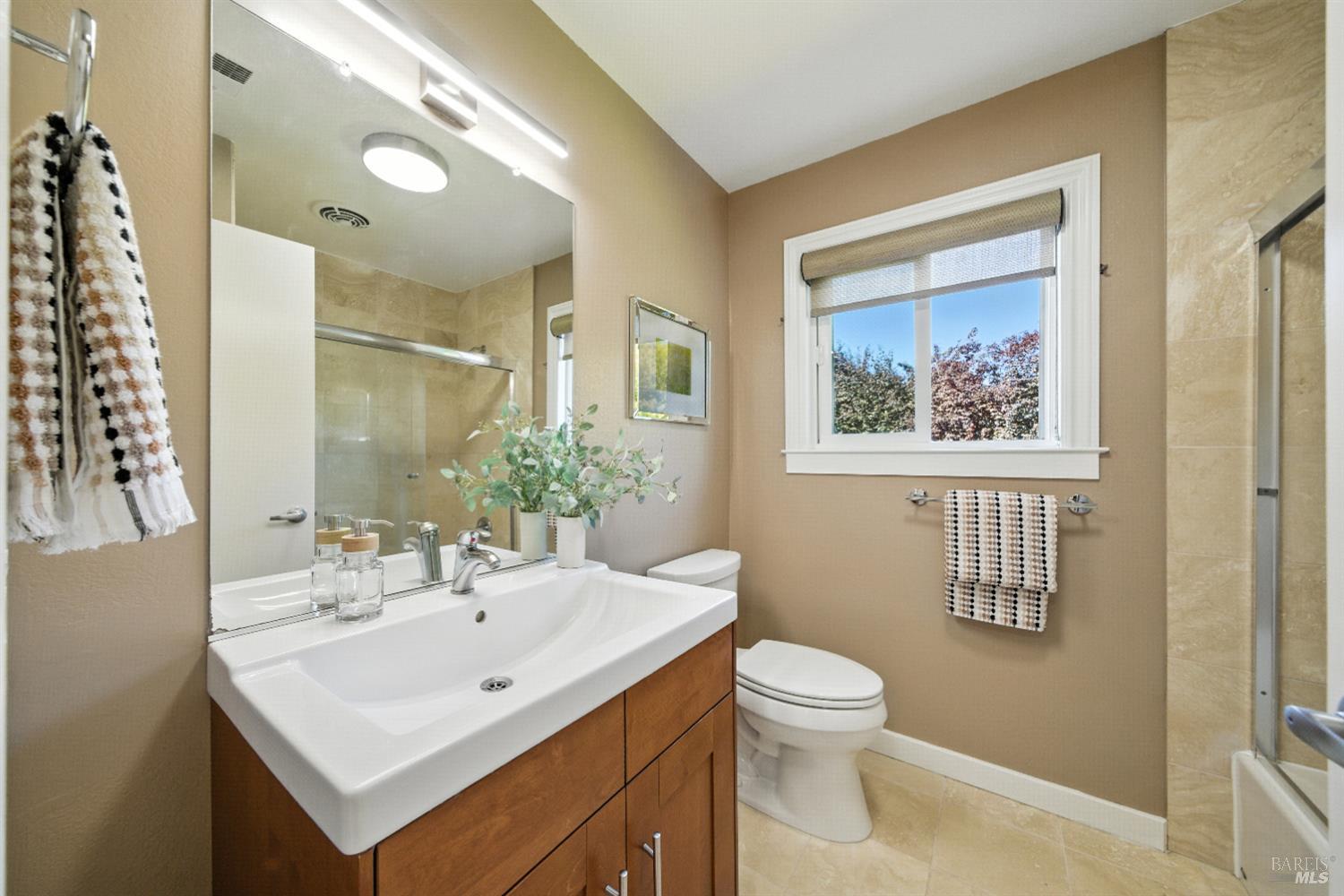 1925 Contra Costa Avenue