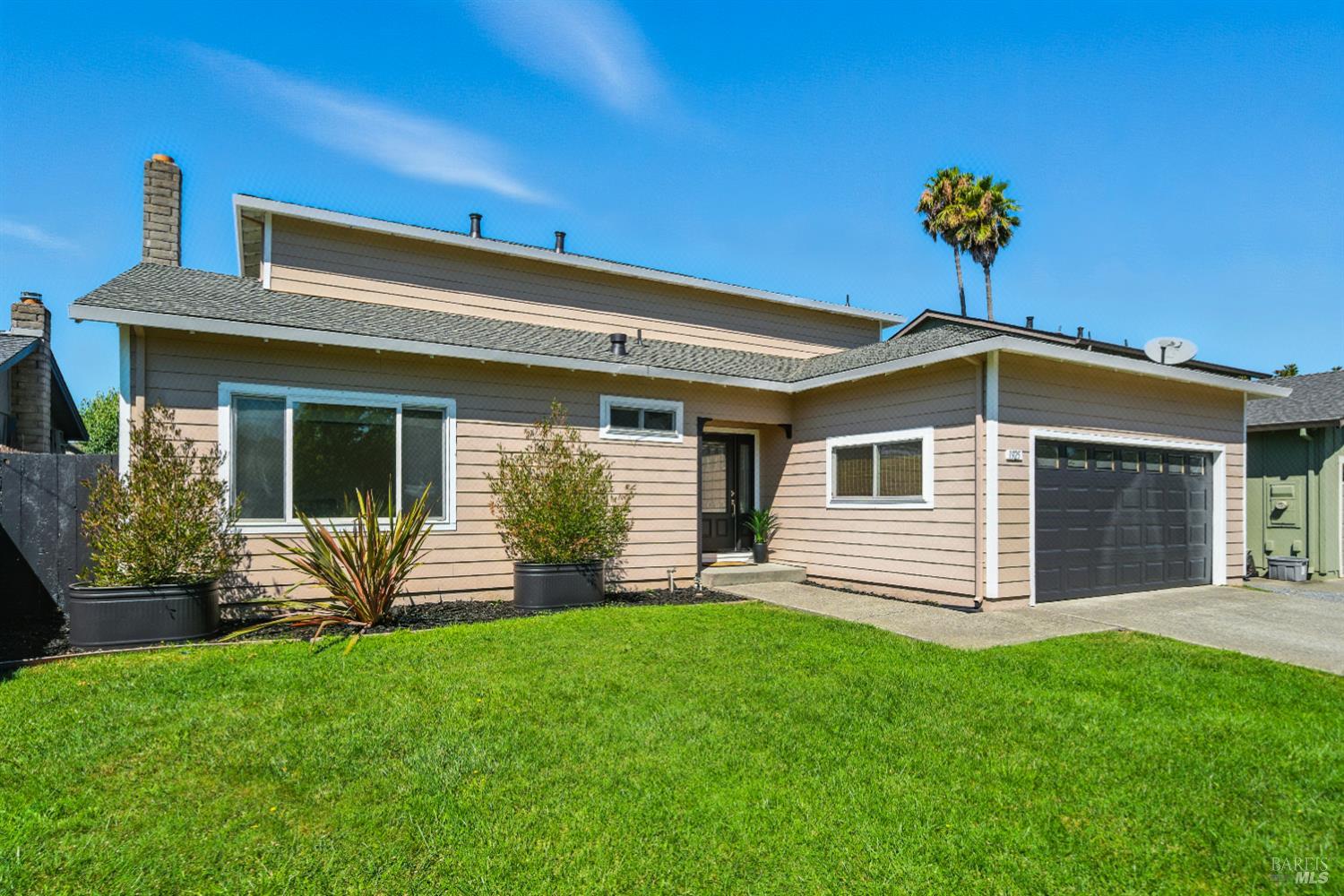 1925 Contra Costa Avenue