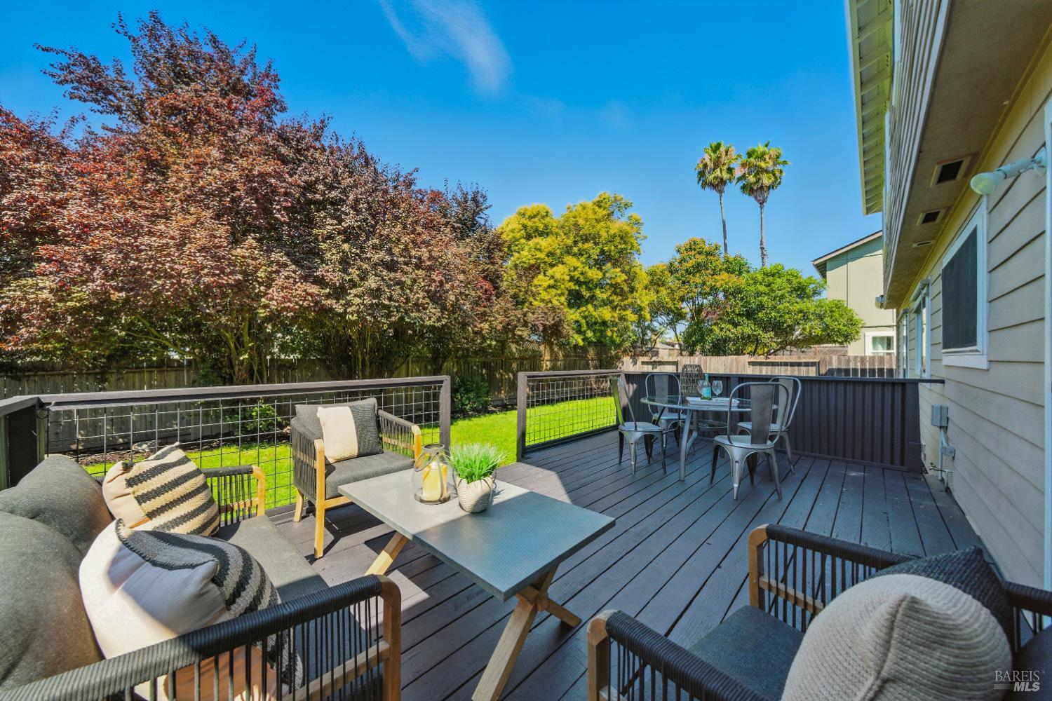 1925 Contra Costa Avenue