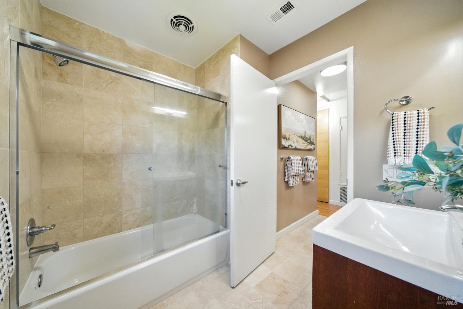 1925 Contra Costa Avenue