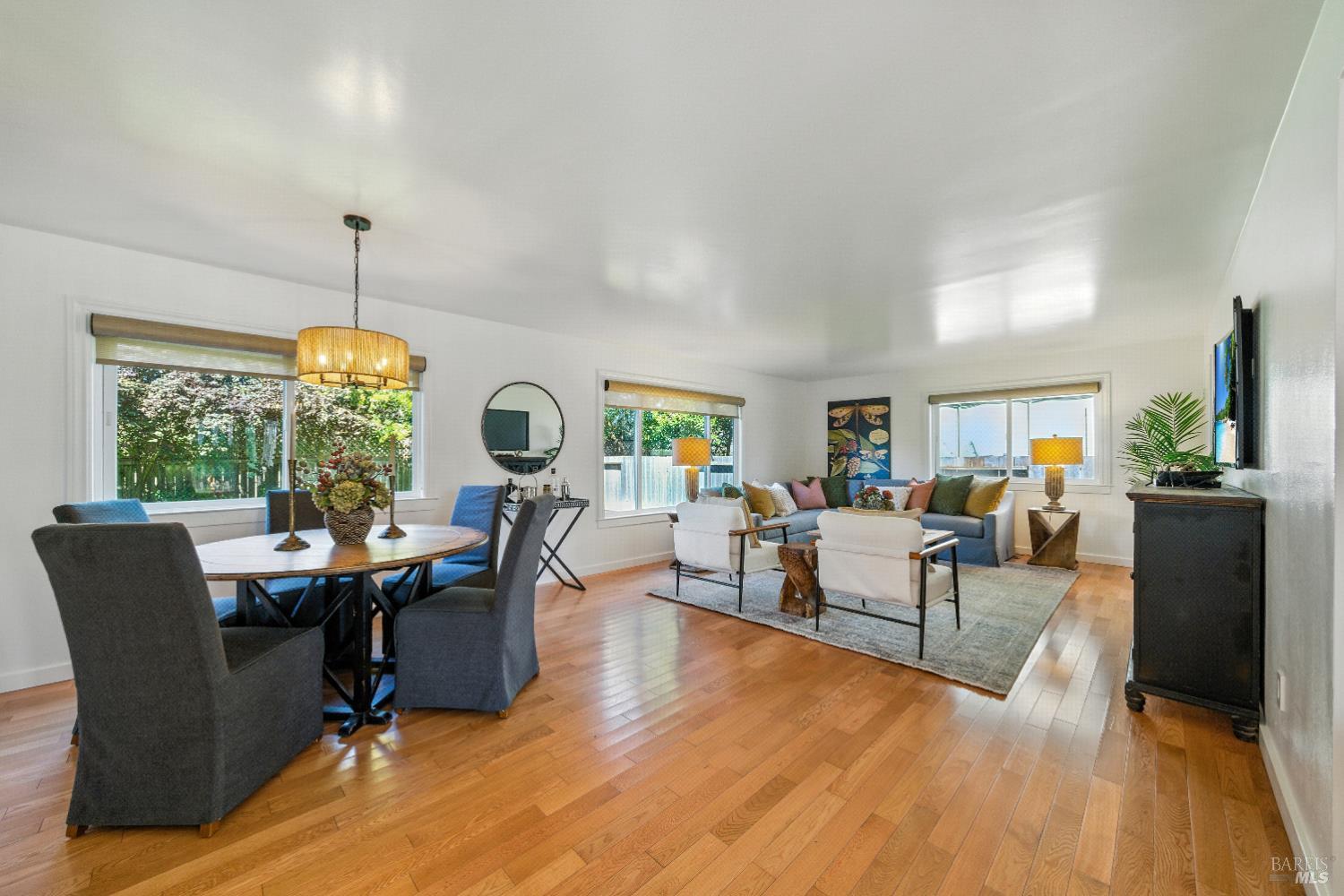 1925 Contra Costa Avenue