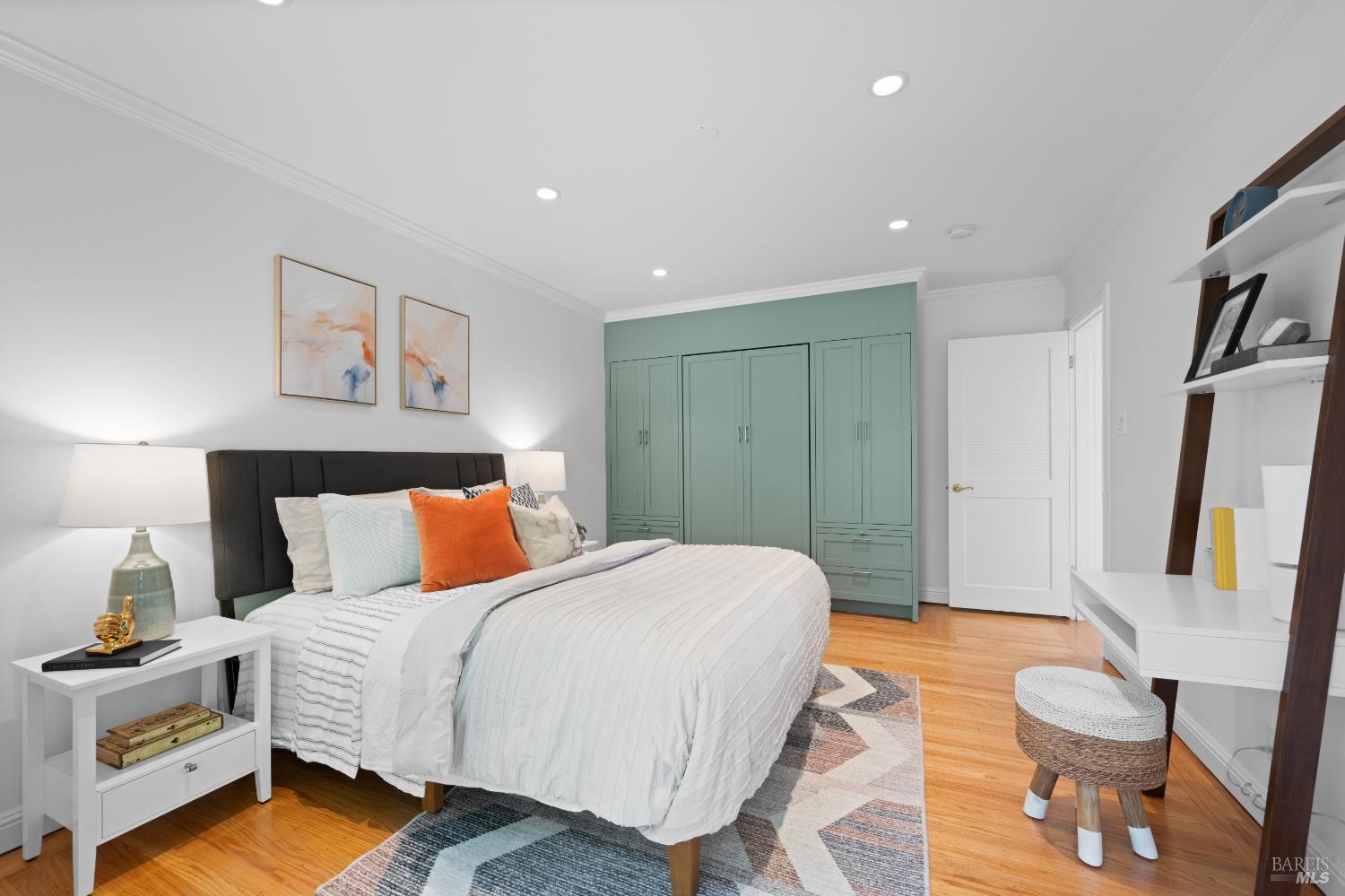 235 Mountain View Avenue