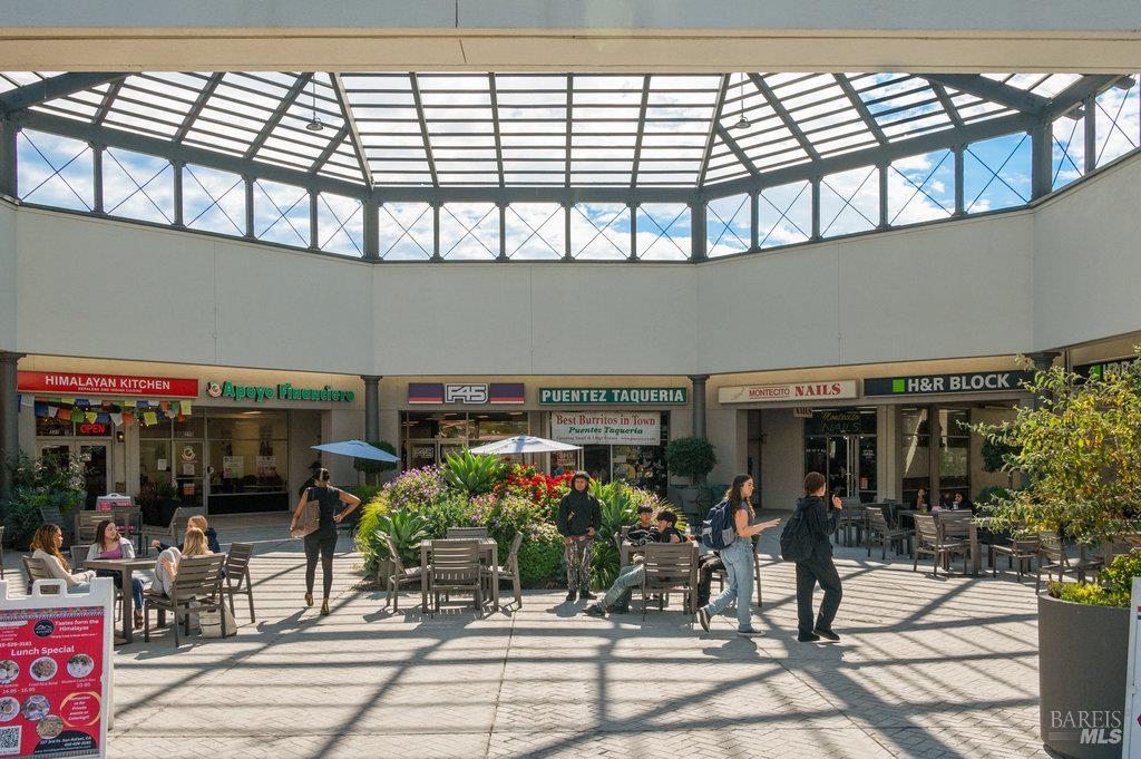 235 Mountain View Avenue