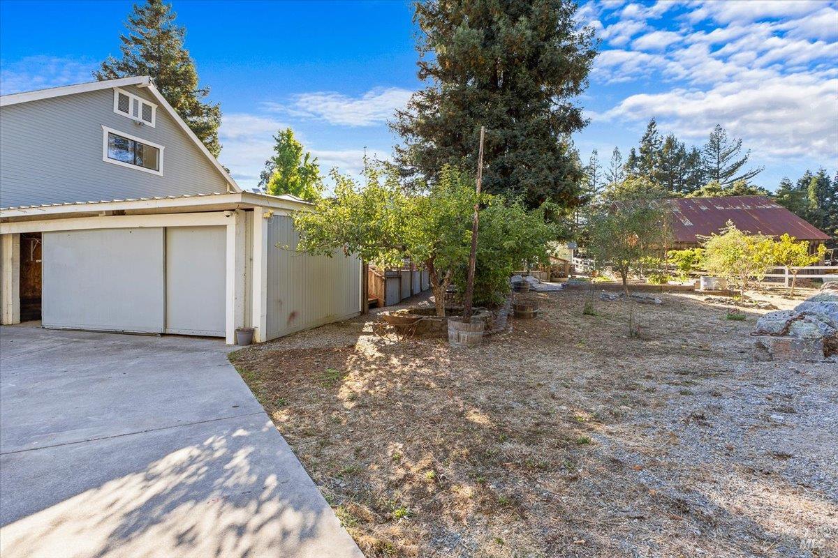 125 Adobe Rd