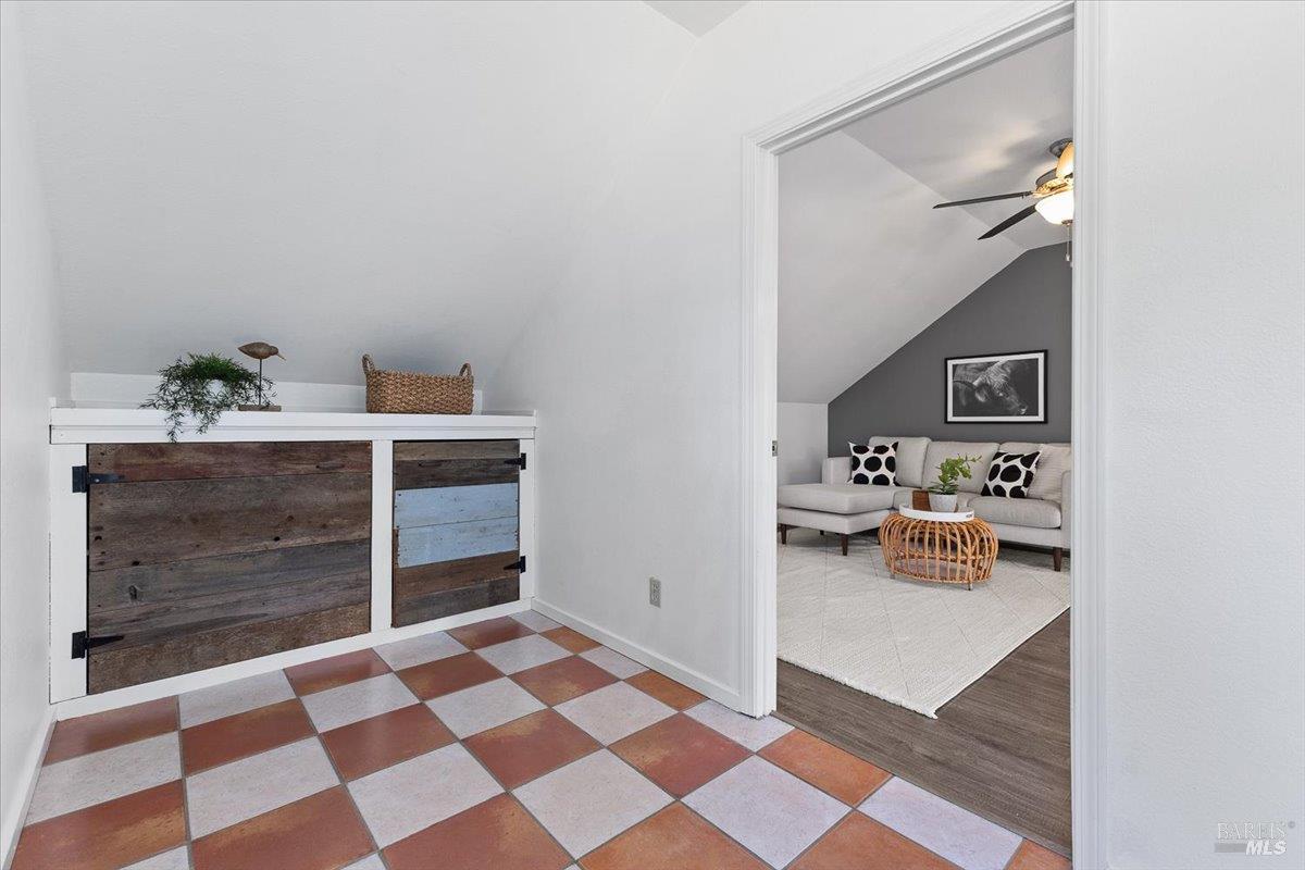 125 Adobe Rd