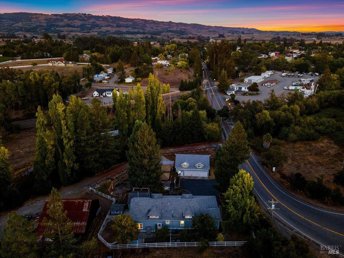 125 Adobe Rd