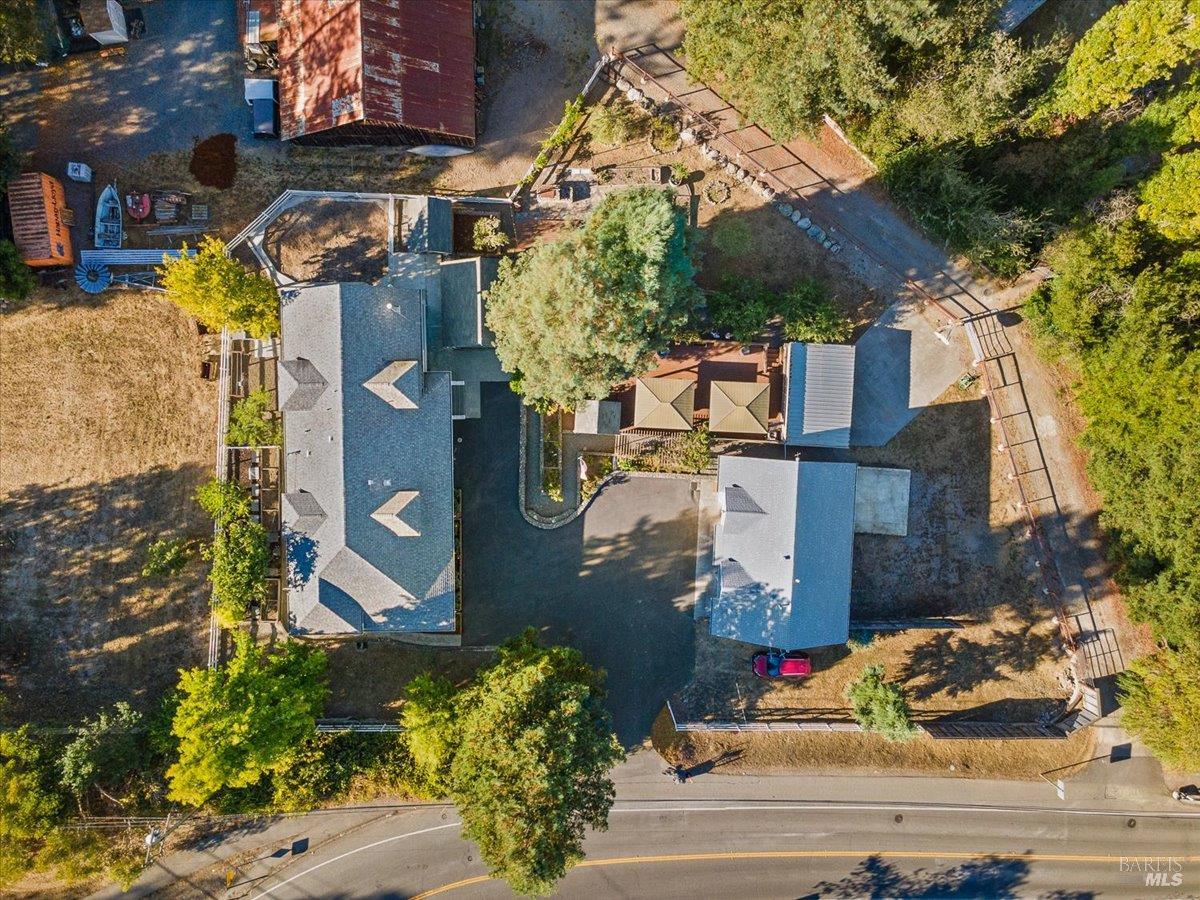 125 Adobe Rd
