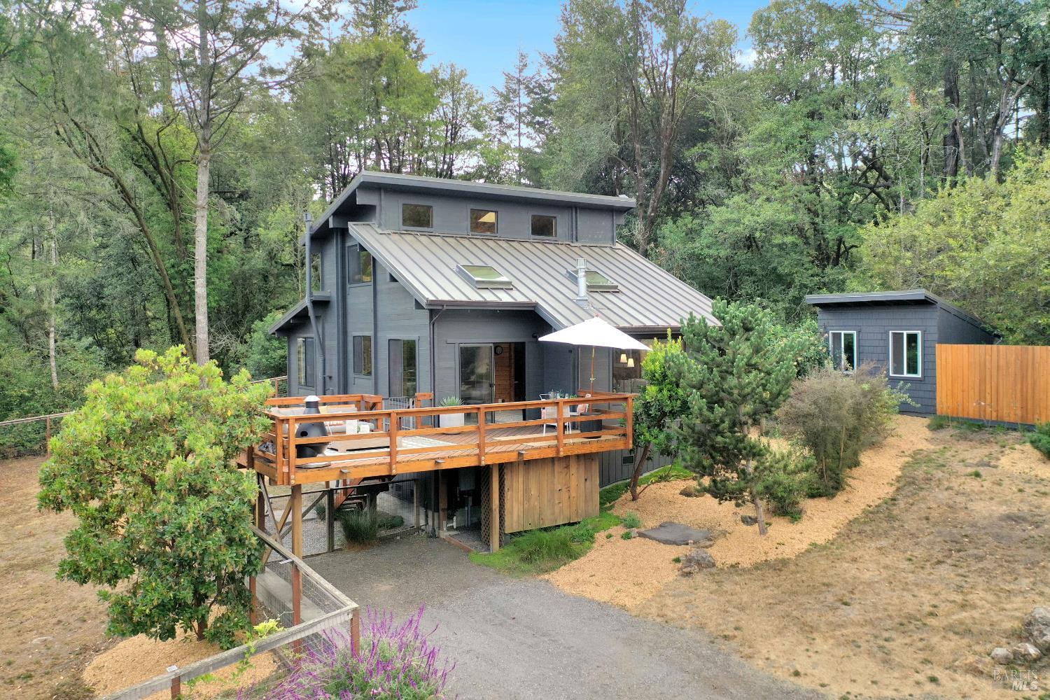 3020 Burnside Rd