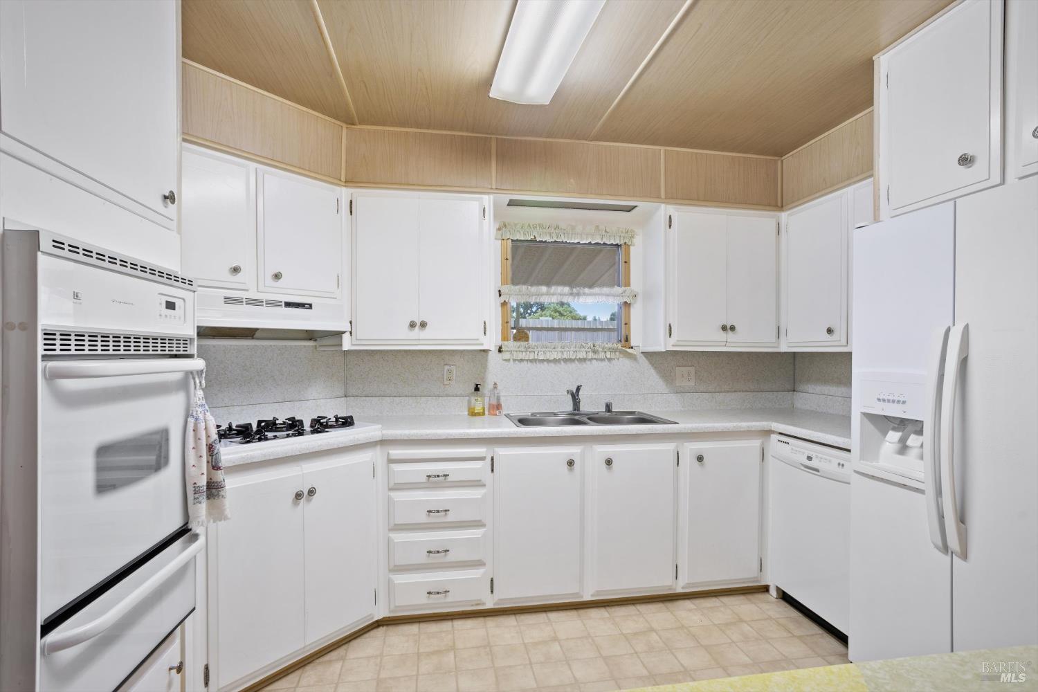 634 Colonial Park Drive