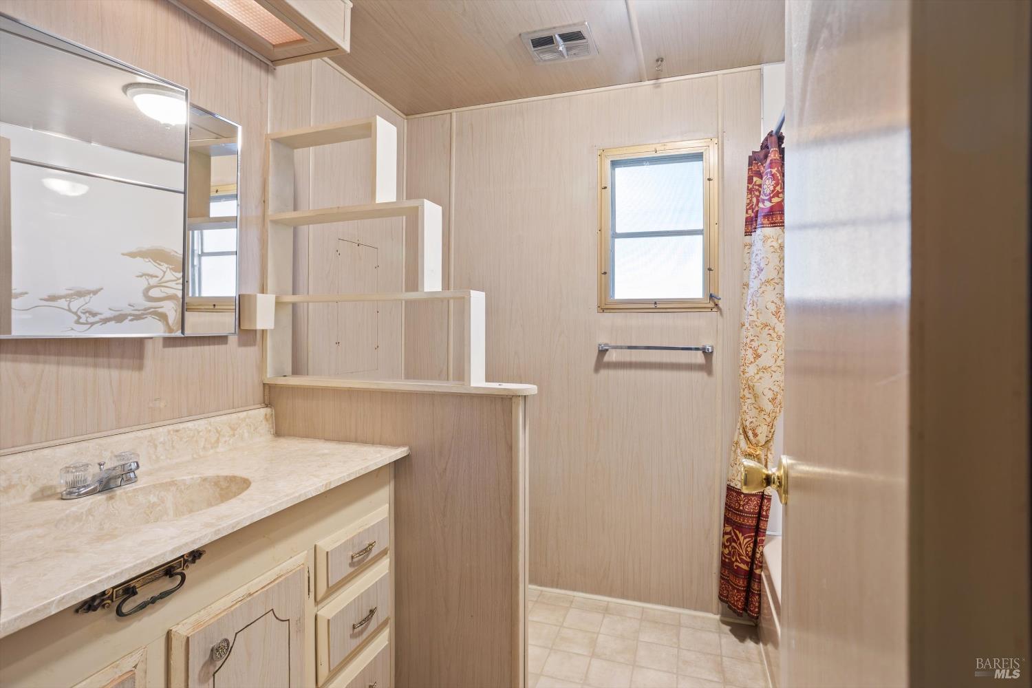 634 Colonial Park Drive