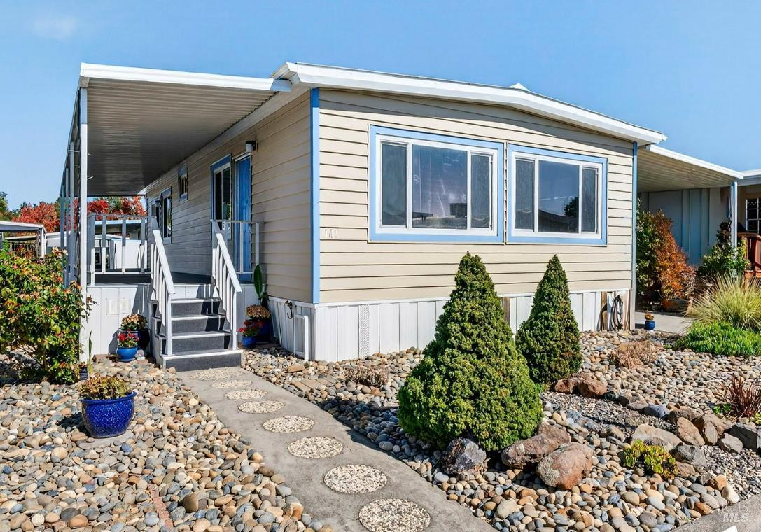 141 Stratford Way